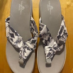 CLOUDSTEPPERS BY CLARKS